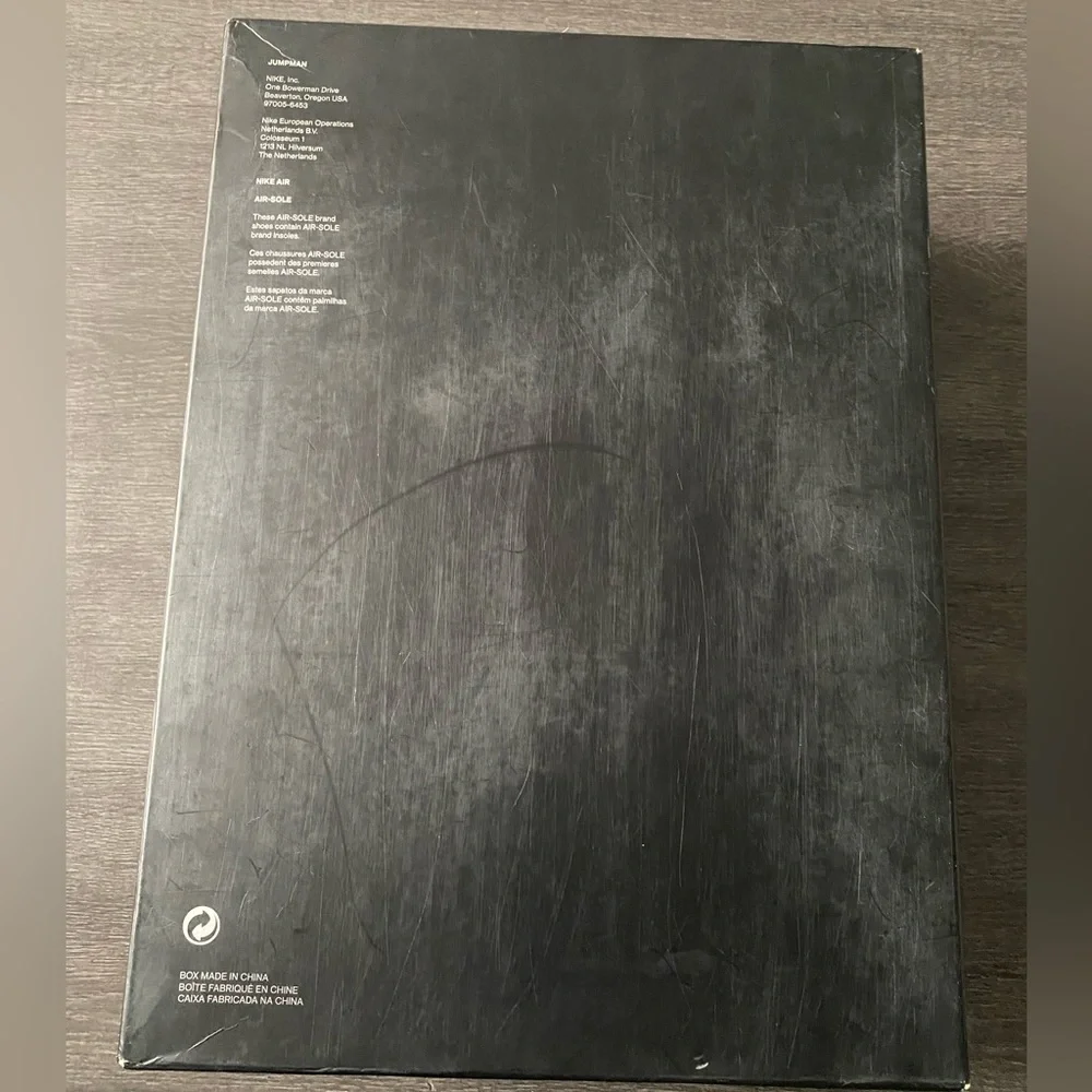 Jordan Space Jam 11 - Picture 6 of 6